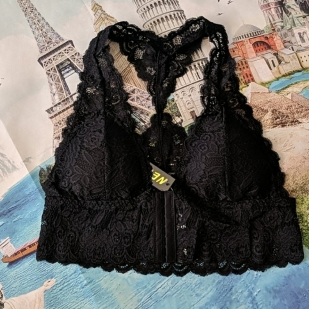 Black lace front close bralette - Picture 5 of 8